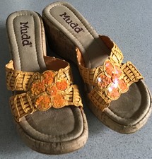 mudd floral sandals