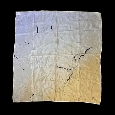 HERMOSA BUFANDA DE SEDA VINTAGE VERA NEUMANN amarilla 20" por 21" Foto 1 de 4