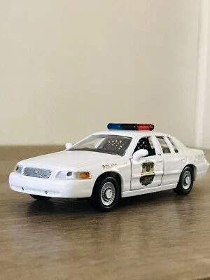 UNITED STATES SECRET SERVICE UNIFORMED DIVISION 1:43 FORD CROWN VICTORIA POLICE - Image 1 of 4