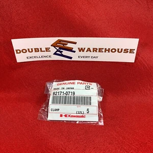 NUEVO DE LOTE ANTIGUO FABRICANTE DE EQUIPOS ORIGINALES NUEVO EN PAQUETE Kawasaki 92171-0719 Abrazadera JUEGO DE CINCO (5) - Imagen 1 de 2