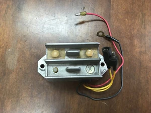 REGULADOR DE VOLTAJE OEM KAWASAKI H1 H2 KH500 #21066-1036 #21072-007 - Imagen 1 de 6