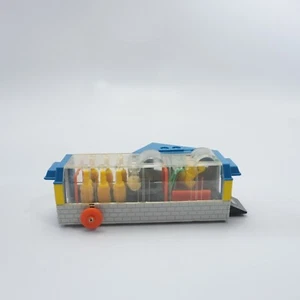 Vintage 1989 Galoob Micro Machines HIWAYS AND BIWAYS CAR WASH BUILDING - Picture 1 of 4