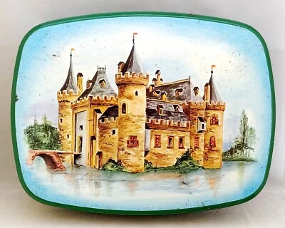 PATRIA Holland Vintage Green w/ Painting of Muiden Castle Metal BISCUIT TIN - Image 1 of 3