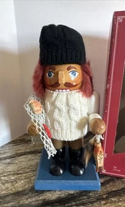 World Market 2014 Wooden 7” Nutcracker “Lucas” Fishing Net Starfish RARE - Picture 1 of 8