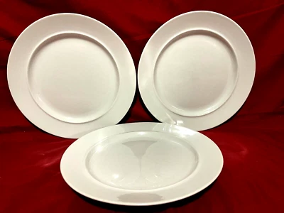 Juego de 3 platos de ensalada con borde Dansk International Designs totalmente blancos 9" Portugal Foto 1 de 2