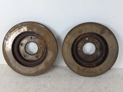 Б/у оригинальные передние тормозные диски Mitsubishi Lancer 2008-2015 годов выпуска, левая и правая комплект из 2 - Изображение 1 из 3