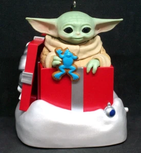 Hallmark 2022  Grogu™ Greetings - Star Wars: The Mandalorian™ - NIB - Picture 1 of 12