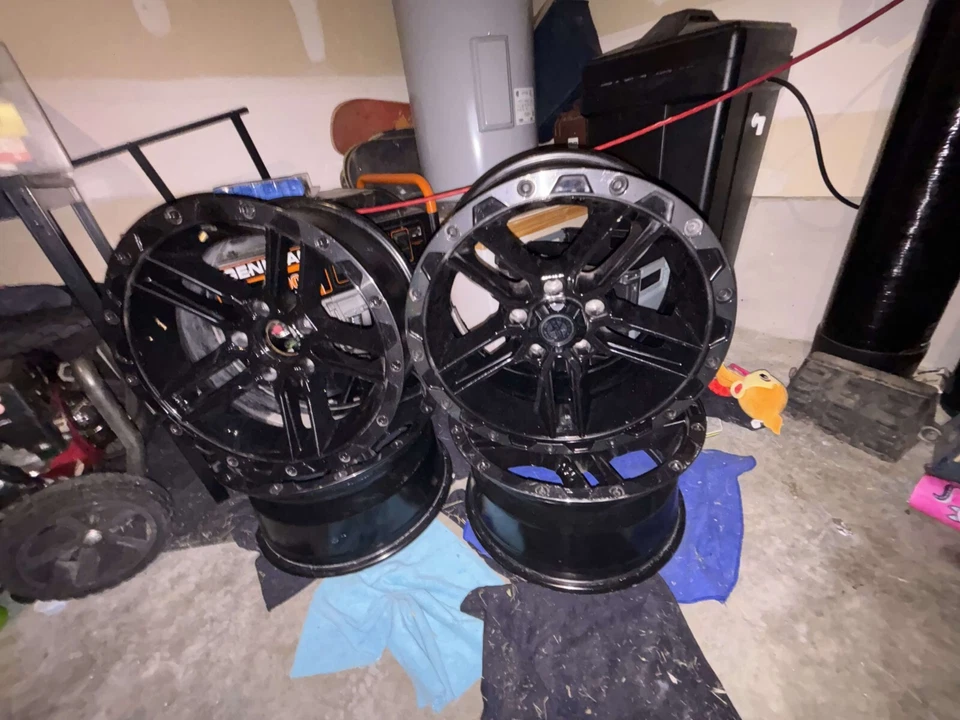 4 Used American Outlaw Railcar 17x8.5 6-135 Machined Black Wheels - Image 1 of 4