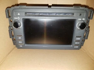 2016 2017 BUICK ENCLAVE CHEVROLET TRAVERSE AM FM CD PLAYER RADIO RECEIVER - Picture 1 of 12
