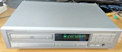 Onkyo Compact Disk Player RI DX-6700 Silber (EBT) - Bild 1 von 4