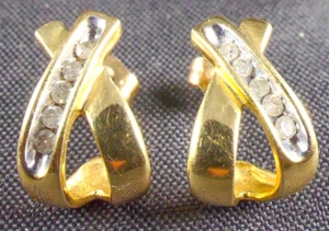 Diamond Channel Set 10K Yellow Gold .15 Ct Crossover Half Hoop Earrings 1.88g - Picture 1 of 23