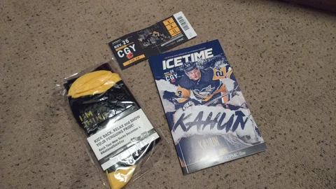 *NEW* Pittsburgh Penguins Socks NHL Network SGA 11/25/19 Game Program And Ticket Cover