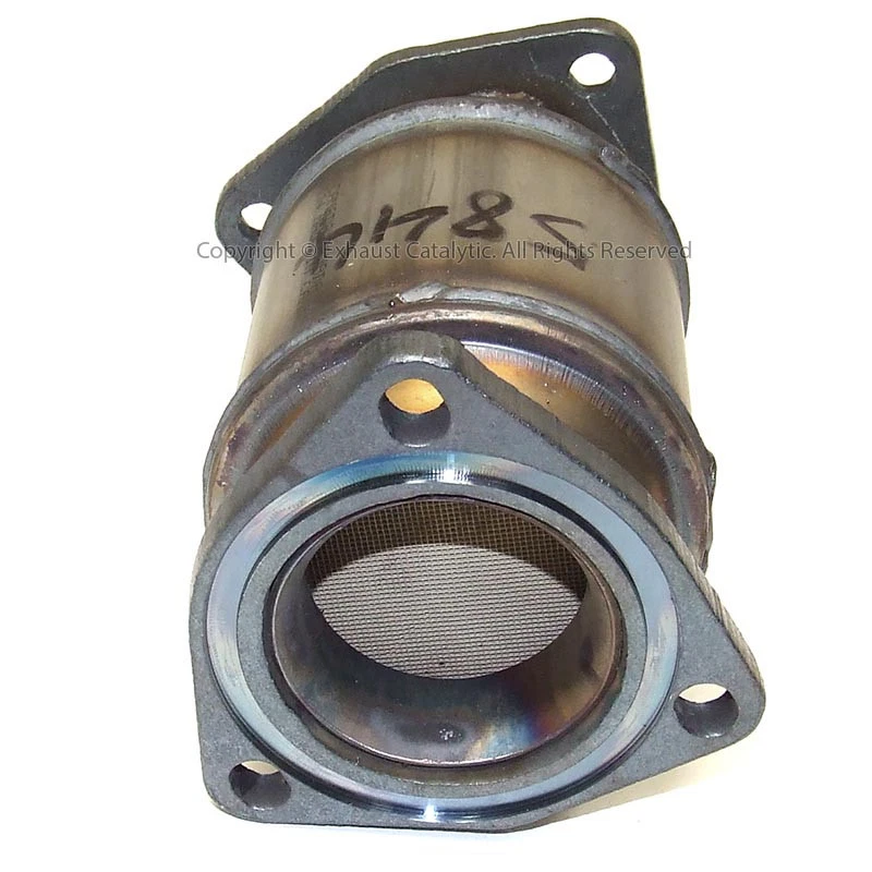 2004 2005 2006 2007 2008 Suzuki Forenza 2.0L FRONT Catalytic Converter - Image 1 of 2