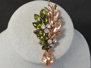 Vintage Rare STUNNING AUSTRIA TOPAZ / PERIDOT Rhinestone FROND PIN 3.125" - Picture 1 of 3