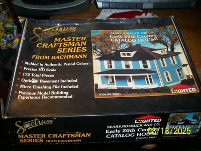 Bachman Spectrum MCS Sears & Roebuck Lighted Catalog House #88001 HO Scale - Image 1 of 4