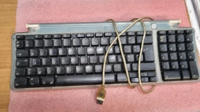 4286-Tastiera Apple USB KeyBoard M2452 - Immagine 1 di 2