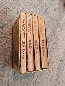 Tolkien 4 Book Set Hobbit Lord Of The Rings Gold Foil Ballantine 1973  - Bild 1 von 5
