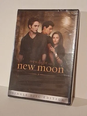 The Twilight Saga NEW MOON ! New Never Been Opened ! - Image 1 of 4