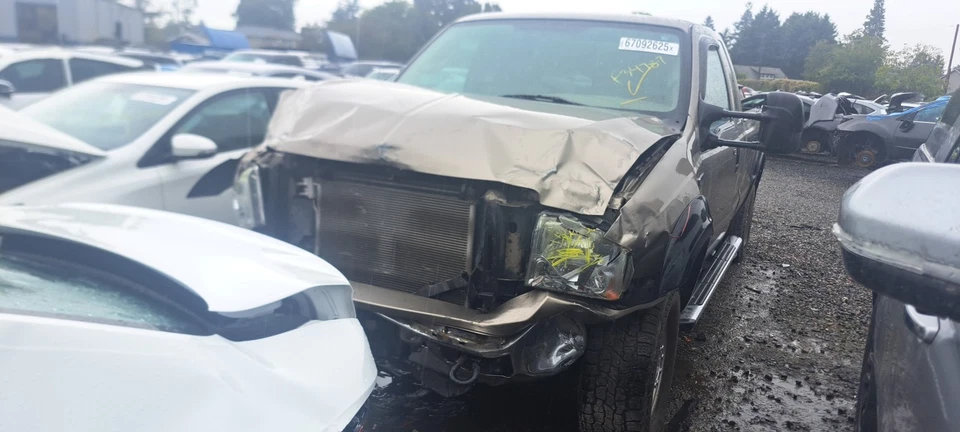 2005 Ford F250 Super Duty Automatic Transmission OEM 191K Miles - LKQ435381611 - Image 1 of 4