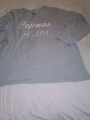 Conjunto de pijama feminino Bobbie Brooks calça listrada cinza top com glitter plus size 3X - Imagem 1 de 4