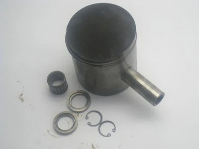 1968 POLARIS SNOWMOBILE JLO ROCKWELL 372CC 13721 MOTOR  PISTON  - Image 1 of 4