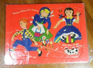 FUZZY WUZZY NURSERY RHYME TRAY PUZZLE 1940'S MISS MUFFET MISTRESS MARY TOM TOM - Picture 1 of 3