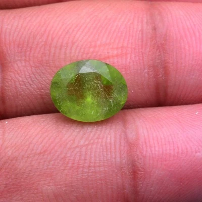 4.30 Cts Peridot Natürlich Unbehandelt 11mm 9mm Oval Facettiert Schliff Funkelnd - Bild 1 von 4