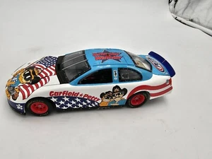 1:24 2002 Intrepid #43 Garfield Y Petty. Carreras Campeones #104 De 999 #1 - Picture 1 of 10