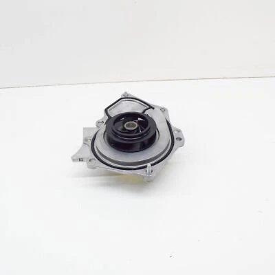 AUDI Q2 Coolant Pump 06L121012L - Image 1 of 4