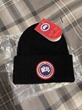 Canada Goose  Beanie Hat Red Badge - Unisex  One Size - ✅