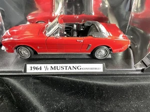 Aramis The Open Road Convertible 1964 1/2 Red Ford Mustang 1:18 Model Car - Picture 1 of 7