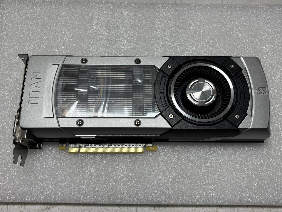 Nvidia GeForce GTX Titan 6GB GDDR5 GPU Video Graphics Card - Image 1 of 3