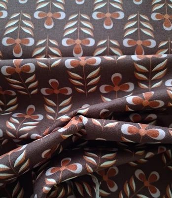 Reststück Canvas-Baumwolle  Flowers auf braun  200 x 140 cm - Bild 1 von 2