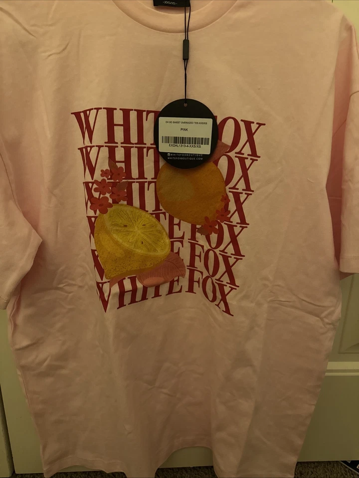 Camiseta de gran tamaño White Fox Boutique Offstage XS Lounge Foto 1 de 1
