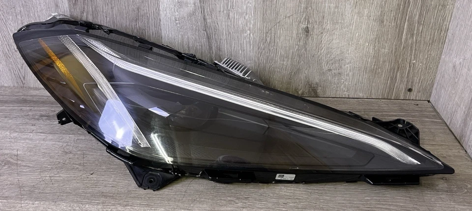 Chevrolet Corvette 2025 faro lado del pasajero derecho led OEM 85869227 Foto 1 de 4