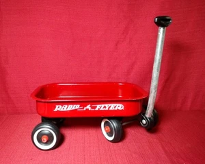 RADIO FLYER RED MINIATURE WAGON 13" Dolls, Garden Used Some Scratches/Scuffs - Picture 1 of 14