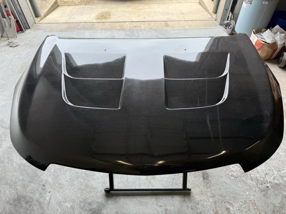 Chevrolet Cruze 2012-2016 capó de motor de fibra de carbono Foto 1 de 3