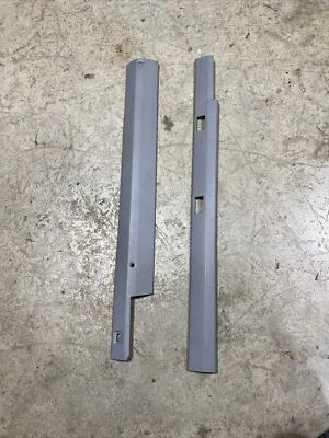 Оригинальная серая отделка хедлайнера со стороны пассажира для Jeep Cherokee XJ 84-96 4 двери (G95) - Изображение 1 из 4