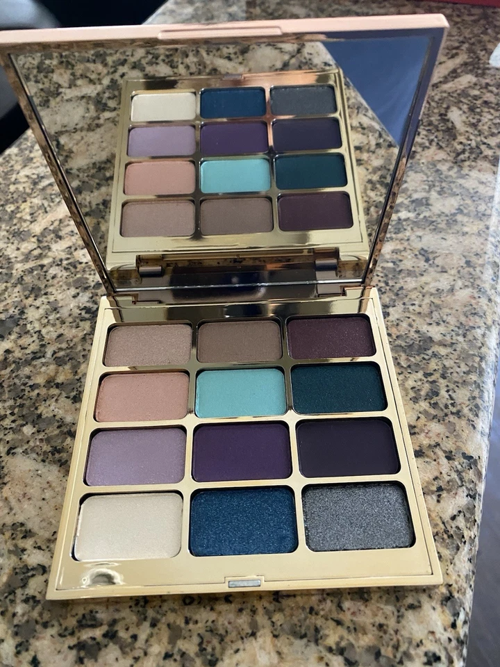 Stila eyes are the window shadow palette - Body  - limited edition - Image 1 of 1