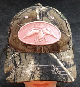 NOS Women’s Duck Commander Patch Cap Hook & Loop Back Hunting Hat Pink Camo - Picture 1 of 6