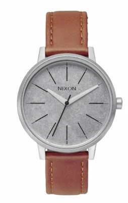 Nixon Kensington Cuero “Sillín” A108 747: Totalmente Nuevo Foto 1 de 4