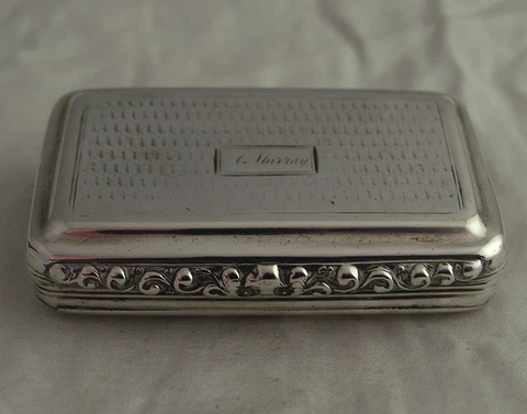 William IV Solid Silver Snuff Box - 86g - Birm. 1832 Cover