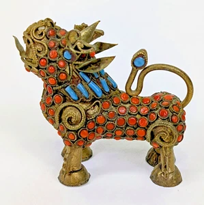 Antique Vintage Tibetan Foo Dog Coral Turquoise Gilt Brass Inlaid Stones Lion - Picture 1 of 11