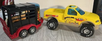 Nylint Horse Stables Plastic Ford F150 1997 and Horse Trailer 1996 Vintage - Image 1 of 4