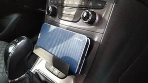 Soporte para teléfono Vauxhall/Opel Astra K montaje en coche - Imagen 1 de 3