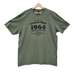 1964 Birth Date T-Shirt Men's UK Size L Green Gildan Graphic Print Crew Neck - Picture 1 of 6
