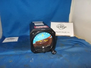 MID-CONTINENT 28 VOLT ATTITUDE 3 1/8" ( 14 DEGREE TILT ) - Picture 1 of 2