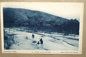 GABON - RIVIERE DU PAYS BATEKE - Picture 1 of 1
