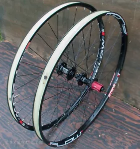 Stan's NoTubes 29er ZTR Flow EXMK3 MTB Fahrrad RÄDER 6 Bolzenscheibe Bremse Fahrradfelgen - Bild 1 von 12
