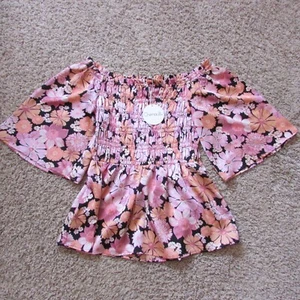 Chenault Medium Pink Black Floral Elastic On/Off Shoulder Top Flutter Sleeve - Picture 1 of 2